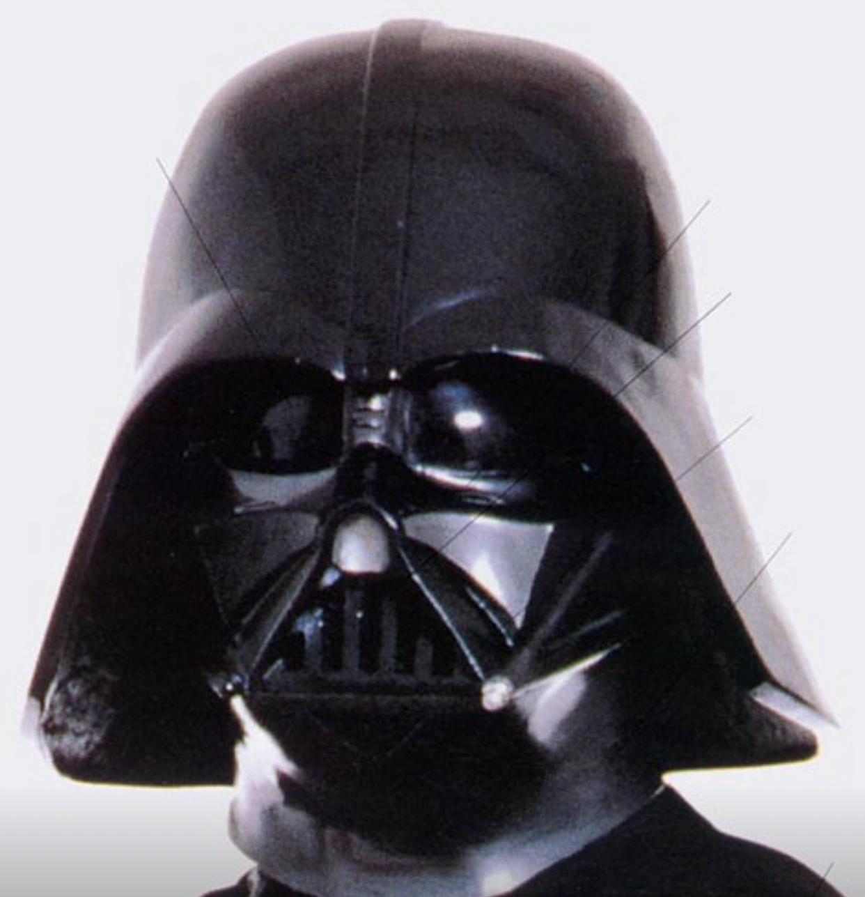 Le Casque de Dark Vador : Une Icône intemporelle